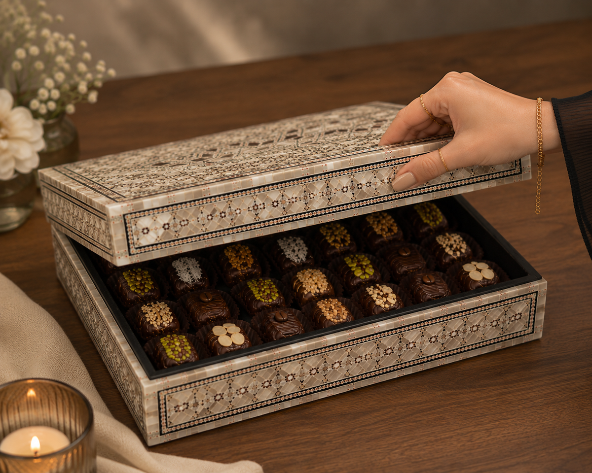 Mother of Pearl Box (36 Pieces)